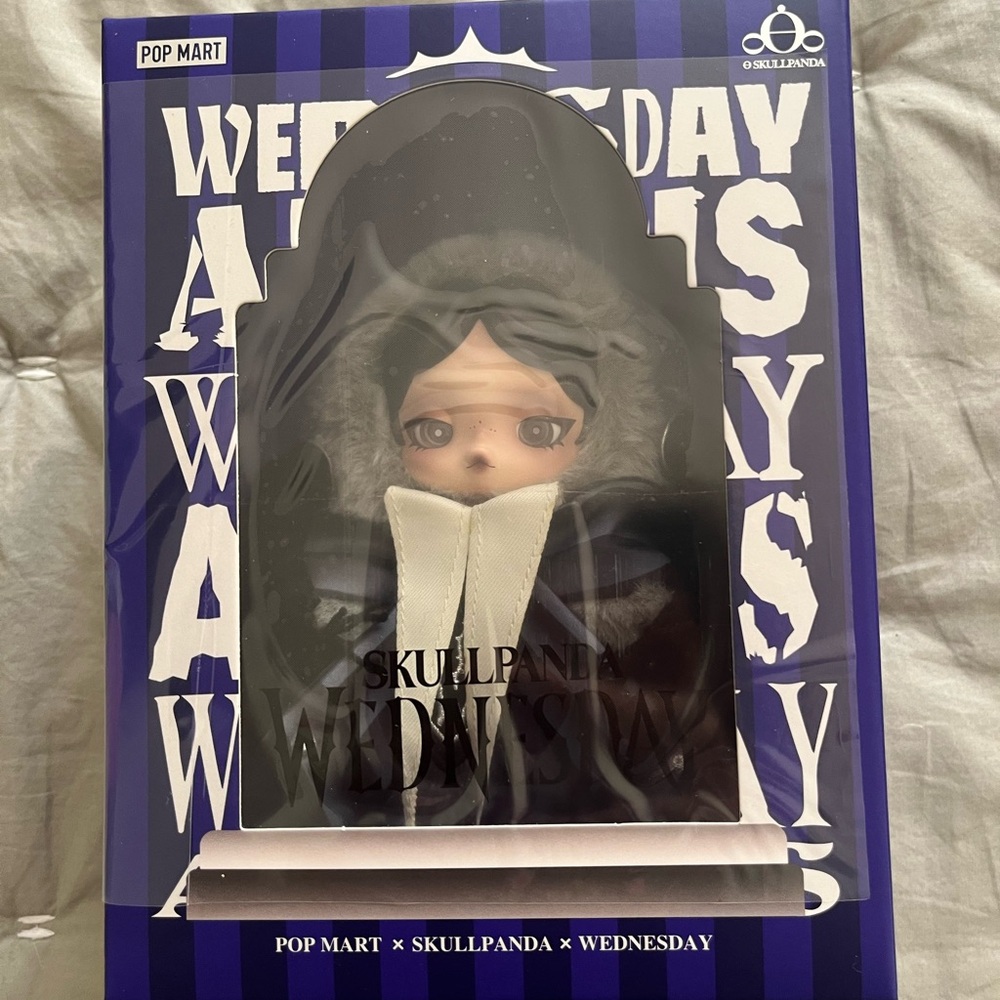 Skullpanda Wednesday Collectible Figure - Nevermore outfit Edition